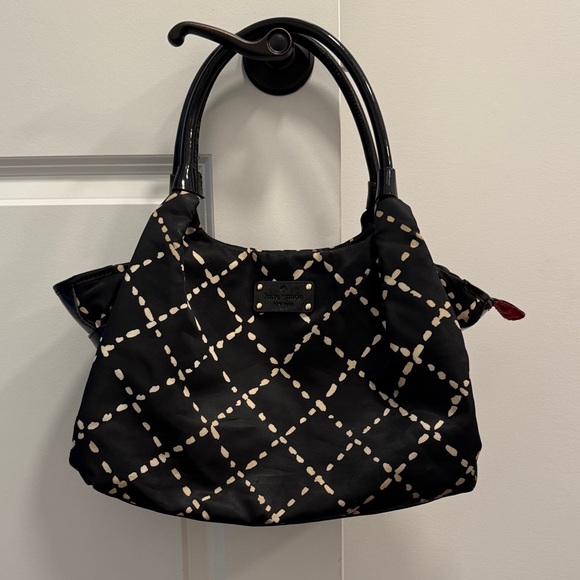 kate spade Handbags - Kate Spade cream and black shoulder bag satchel purse
